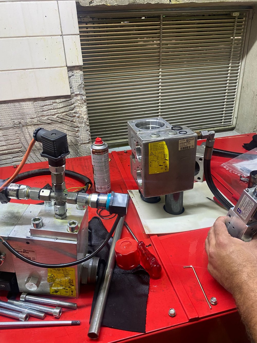 Bucher Hidrolik Asansör Teknik Servis