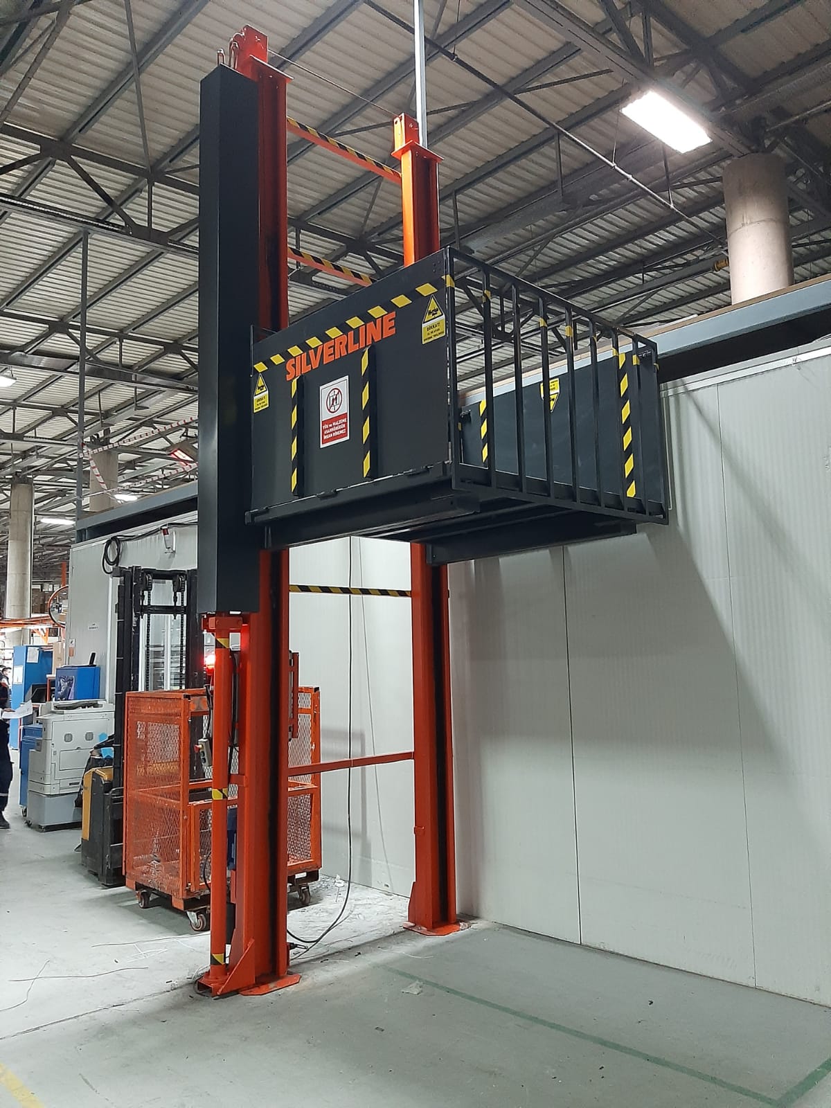 Ege Asansör güvenli, modern ve uzun ömürlü asansör sistemleri